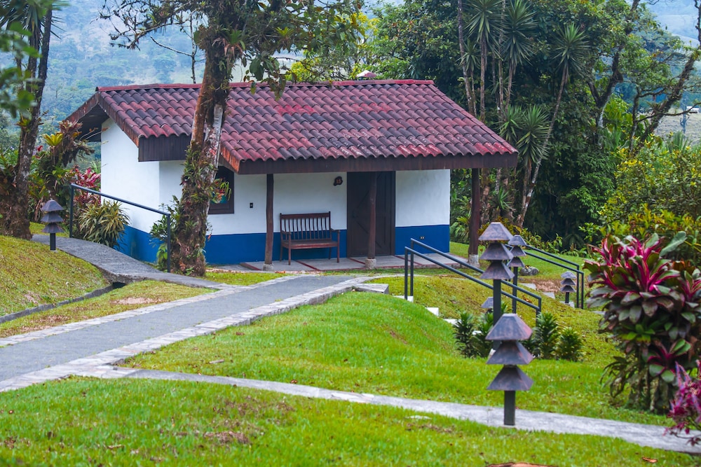 Villa Blanca Cloud Forest Resort and Nature Reserve 7/73