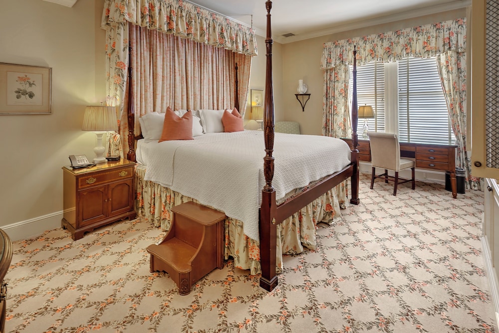 Room, King Bed