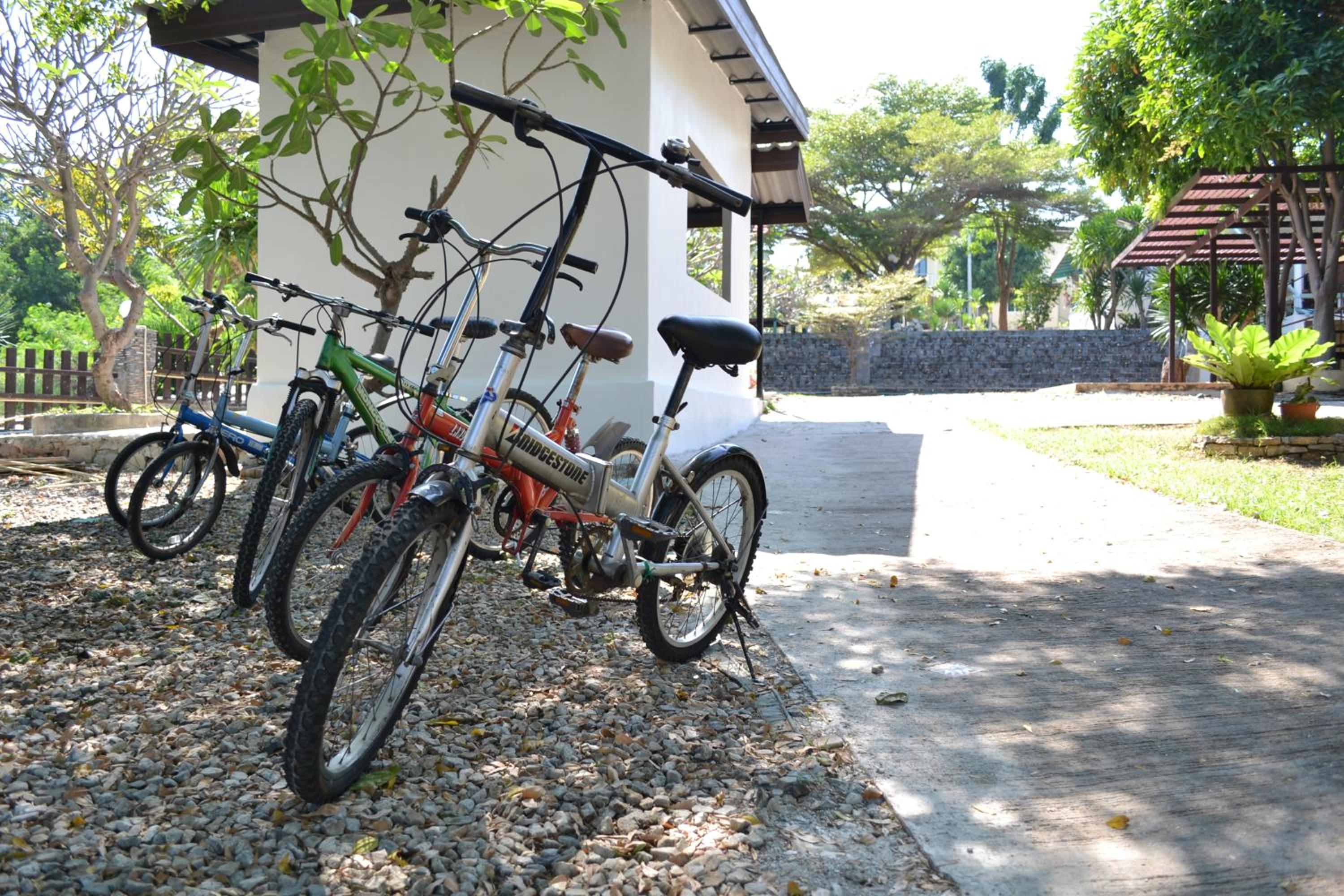 Benjaporn Bungalow 26/49