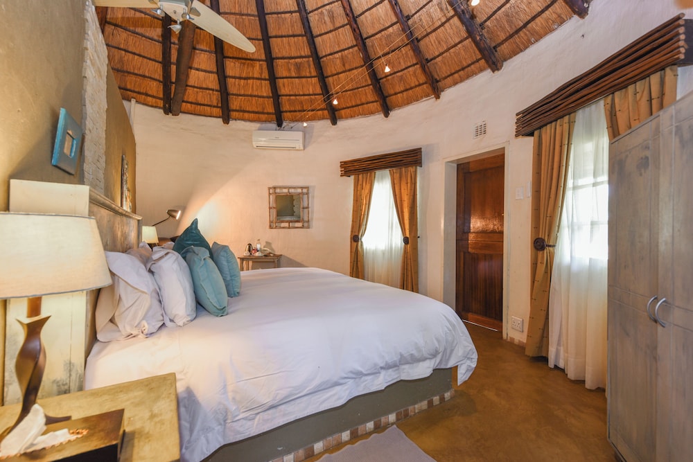 Mziki Safari Lodge 23/76