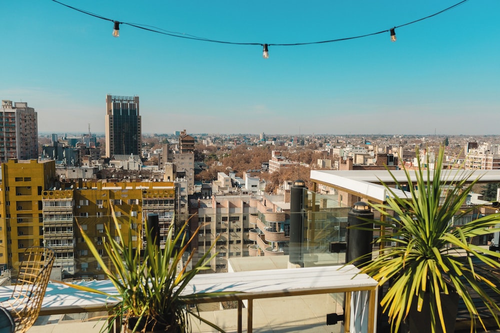 Premium Tower Suites 4/50