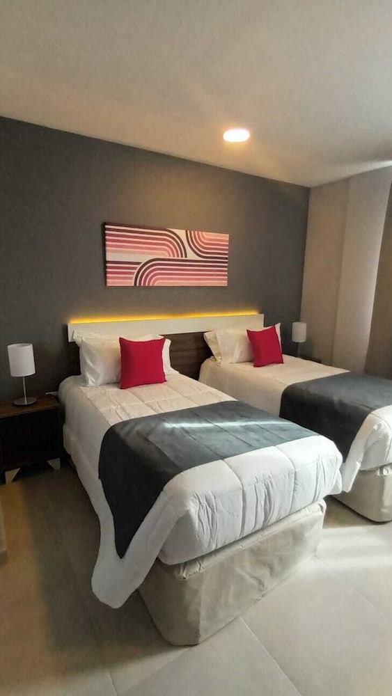 Ramada Residences by Wyndham Puerto Madryn CQ Gales 10/54