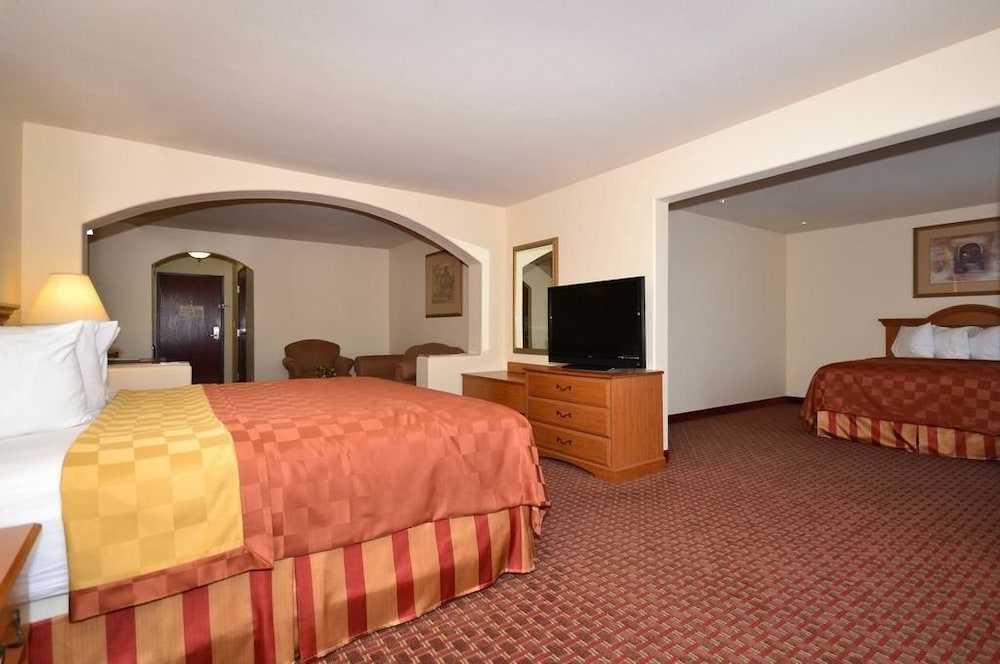 Best Western Casa Villa Suites 13/28