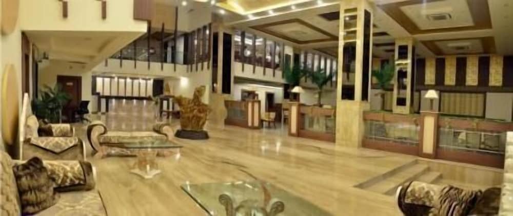 Devashish Hotel 25/27