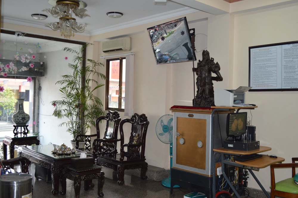 Hanh Phuc Hotel 43/55