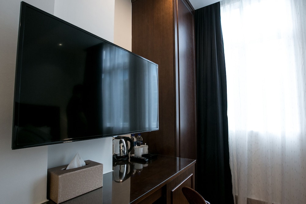 Belllo Hotel Jb Central 45/48
