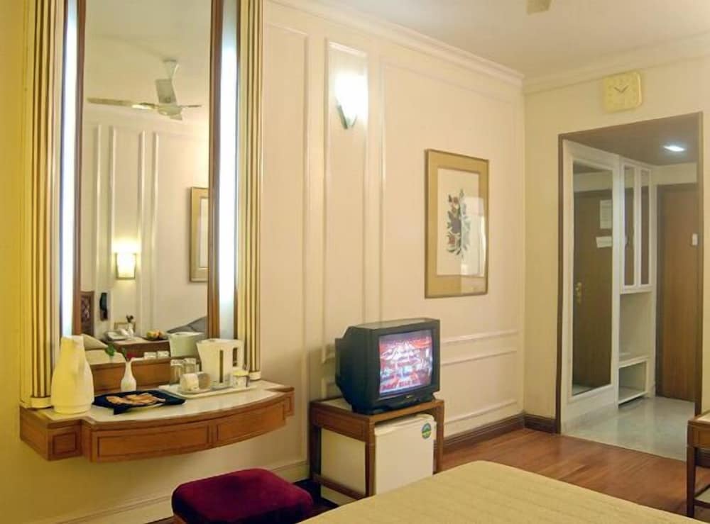 Hotel Regency 29/54