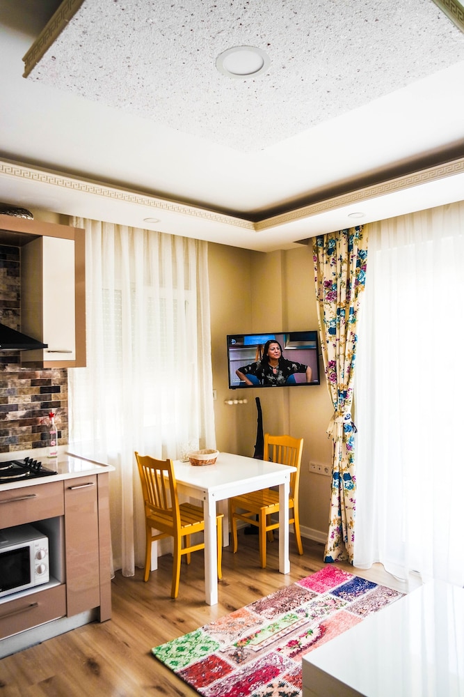 Ale Apartments Hotel 46/62