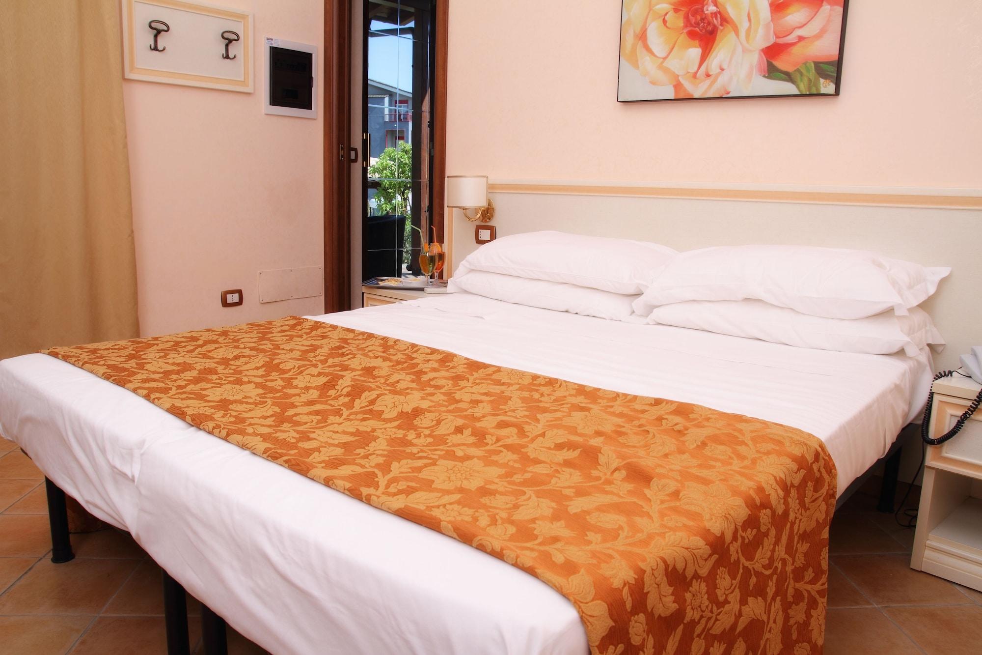 Exclusive, Villa, Hot Tub, Garden Area