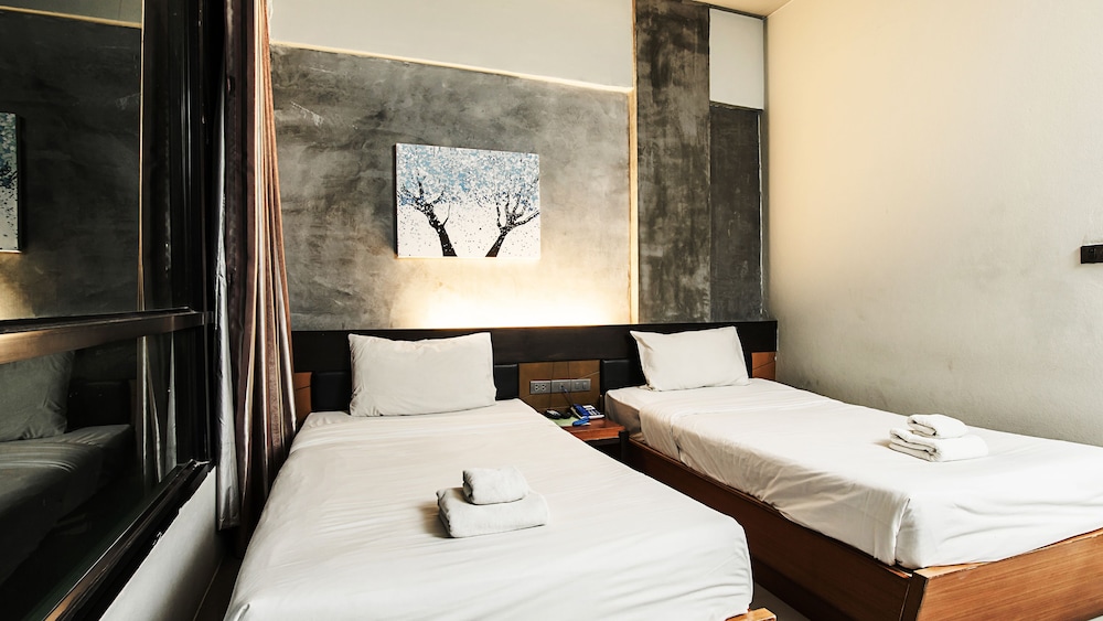 B2 Green Boutique & Budget Hotel 20/62