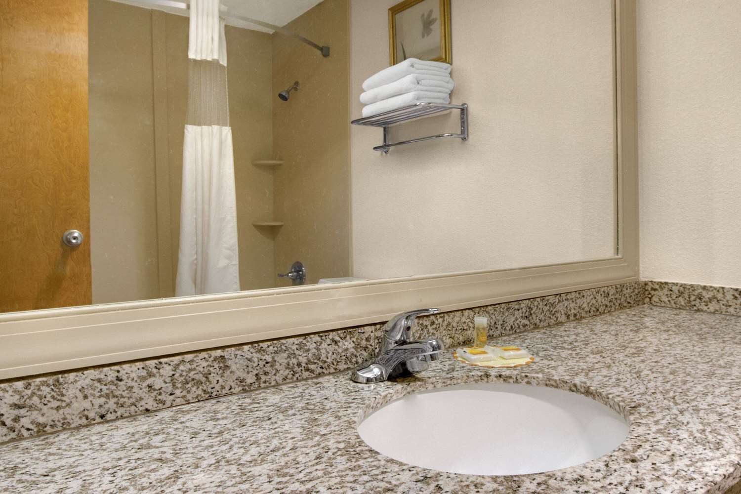Days Inn by Wyndham Fayetteville-South/I-95 Exit 49 30/31