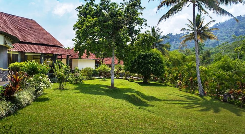 Margo Utomo Hill View Resort 12/20