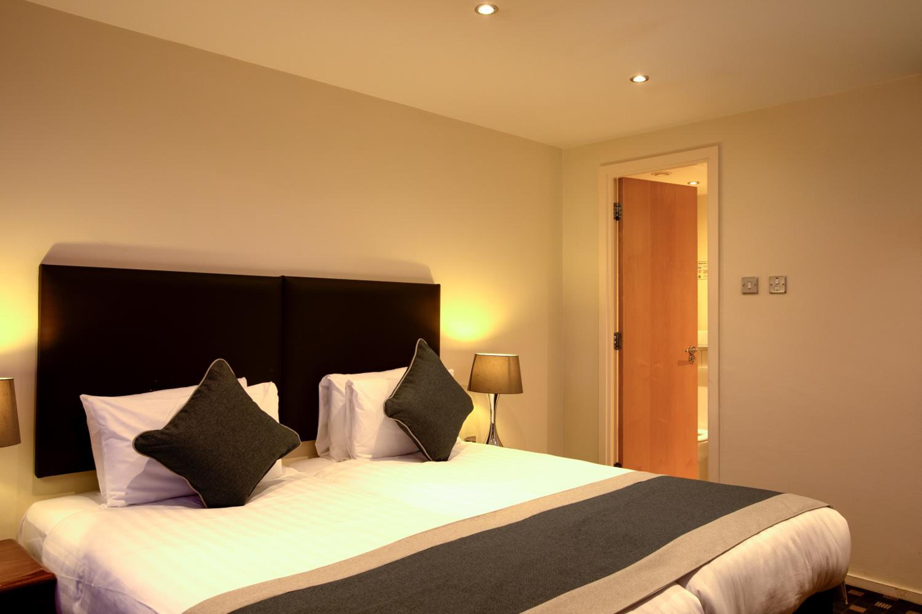 شقة تنفيذية رباعية، Grand Plaza Serviced Apartments 4/10