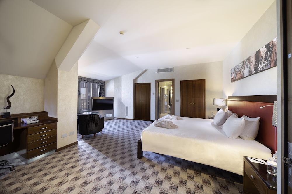Hilton Milan Hotel 20/83