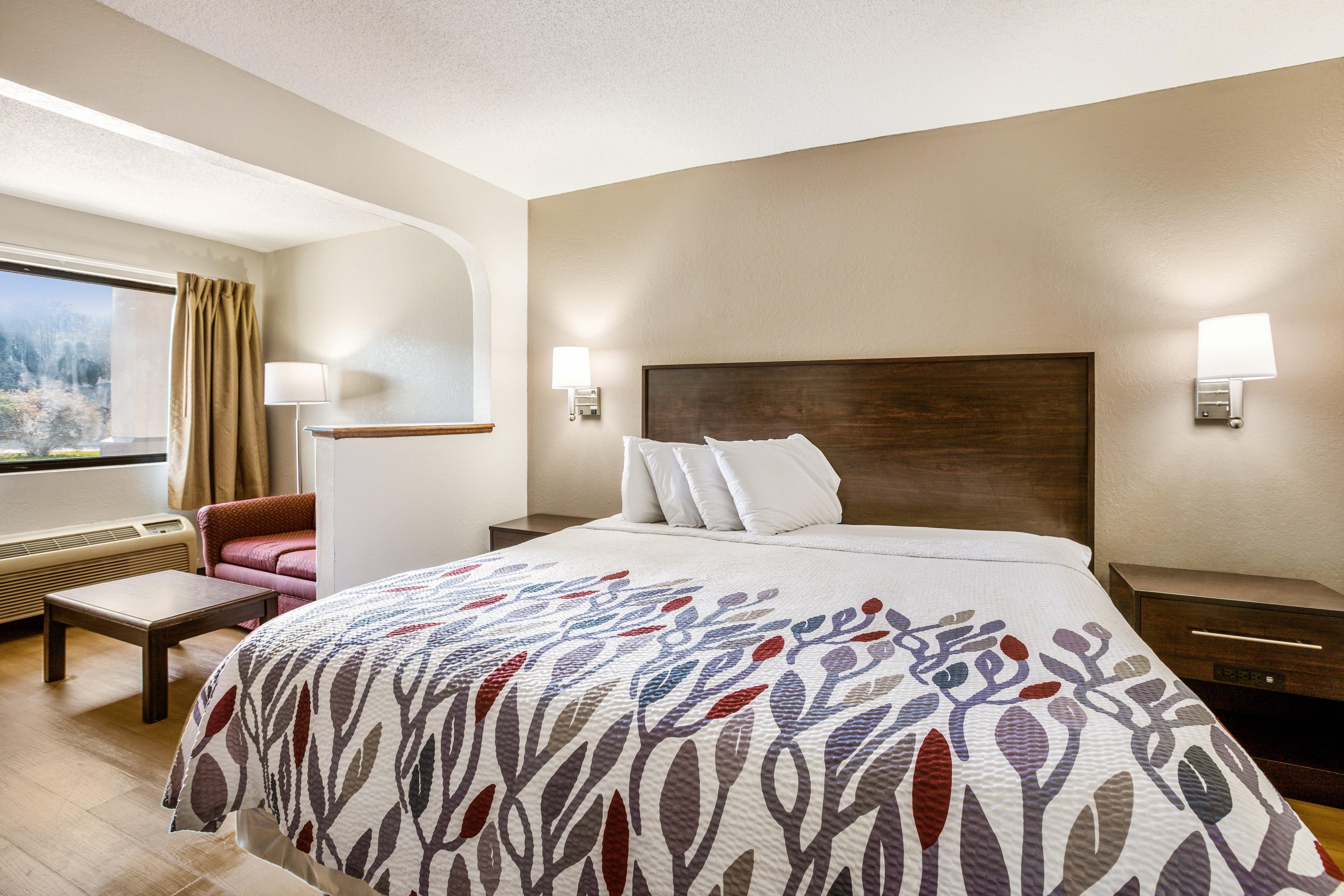 SUPERIOR, KING BED