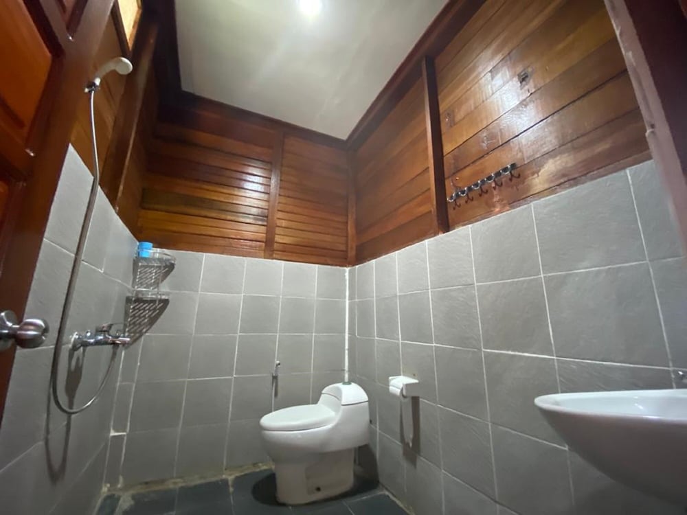 Noah Maratua Resort 45/50