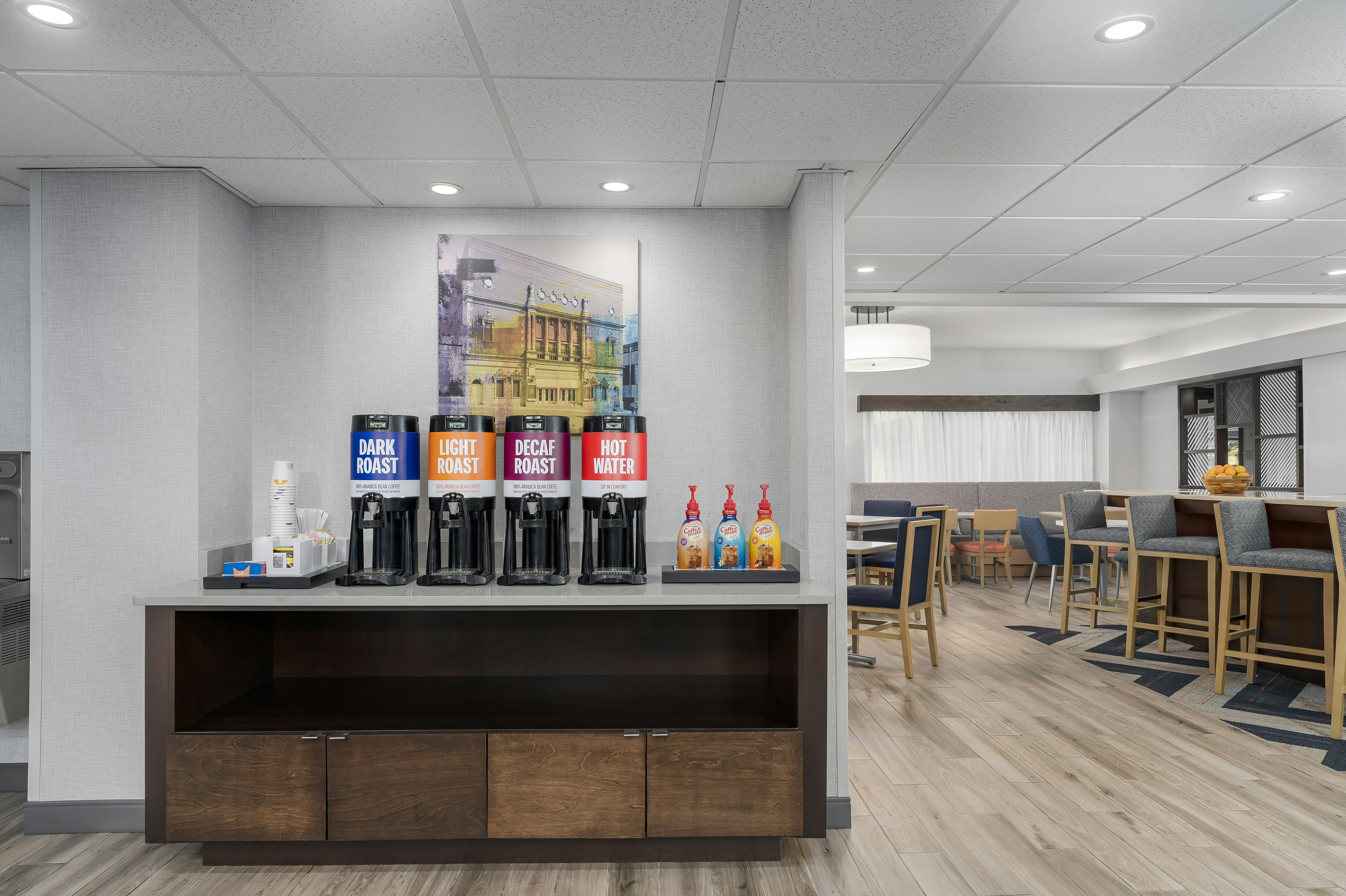 Hampton Inn Altoona 25/40