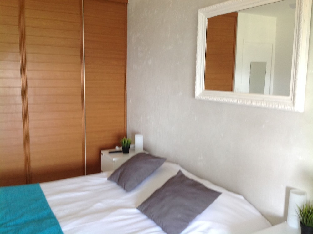 Azur Hotel 26/63