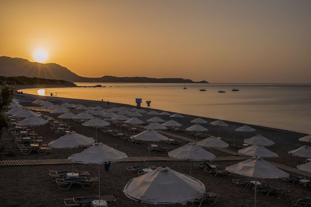 Lindos Breeze Beach Hotel 61/64