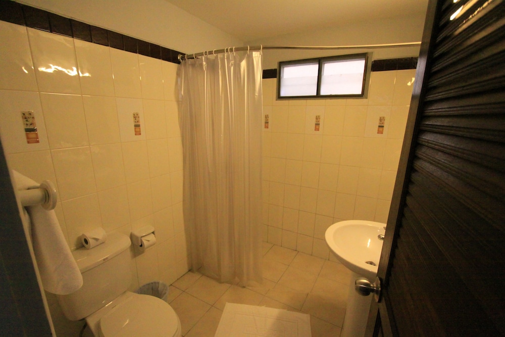 Rangrong Hotel 10/22