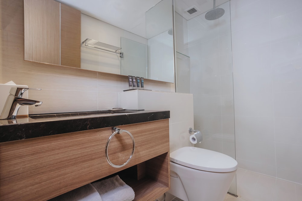 Novotel Living Singapore Orchard 58/60