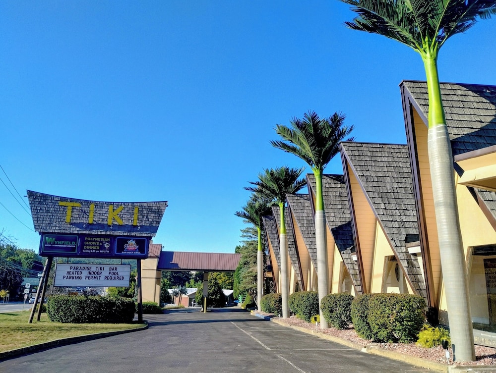 Tiki Resort 59/69