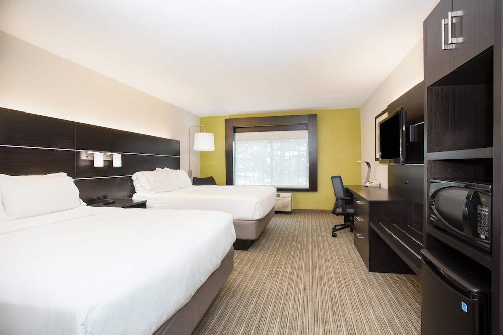 Holiday Inn Express Hotel And Suites Ft Collins 35/66