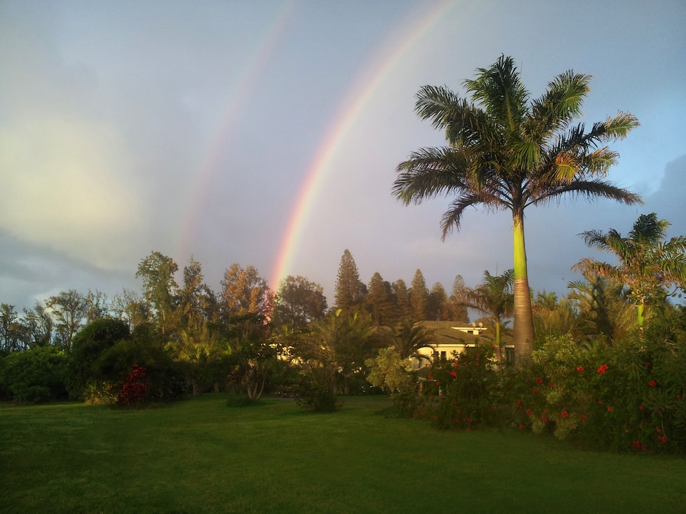 Hawaii Island Retreat 60/66