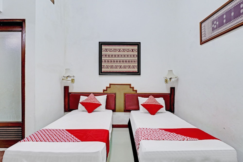 Hotel O Bandung near Stadion Siliwangi formerly The Ethnic Hotel Bandung 34/79