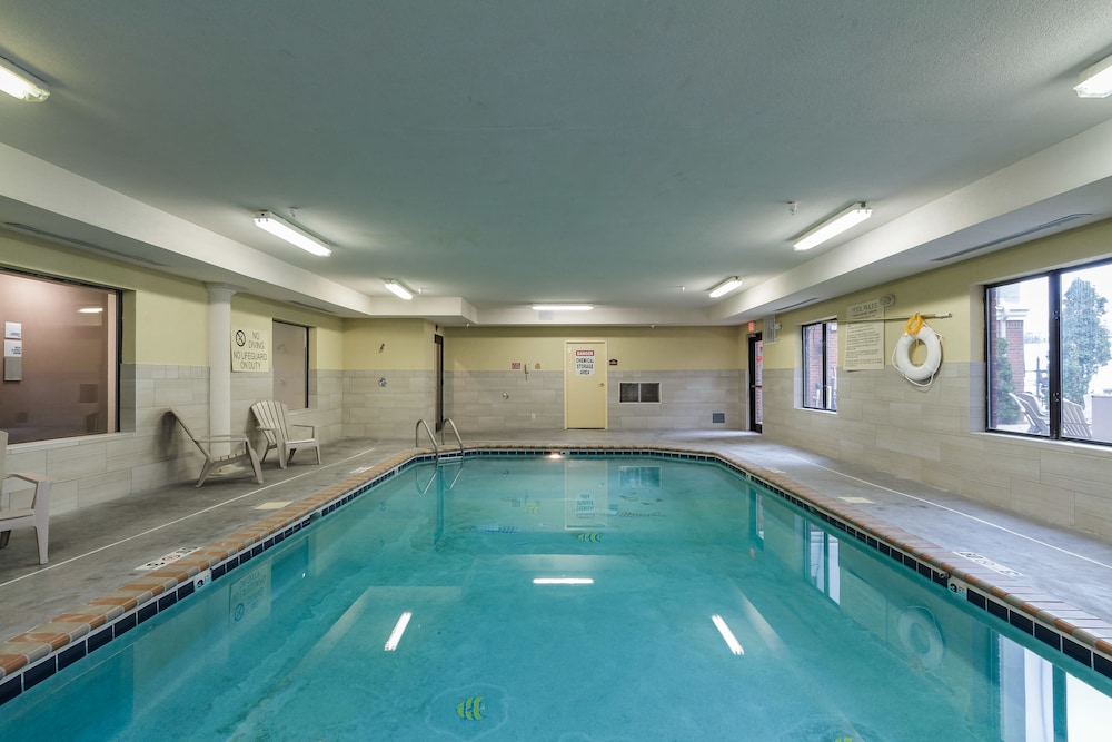swimming pool spa