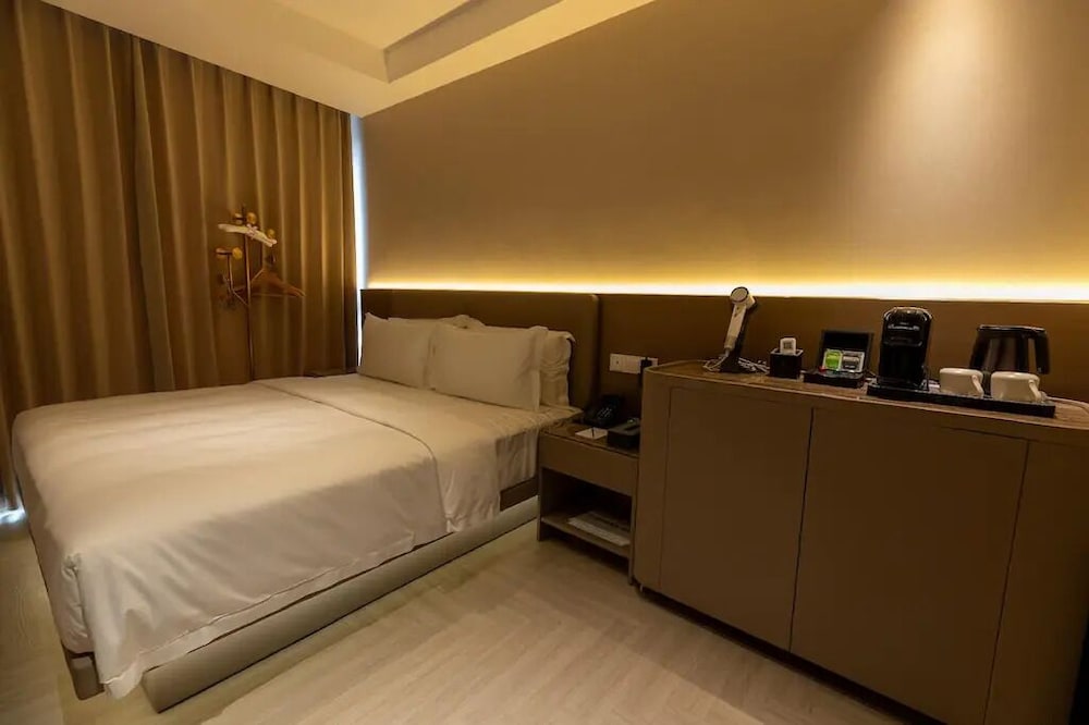 Deluxe, Family, 2 King Beds
