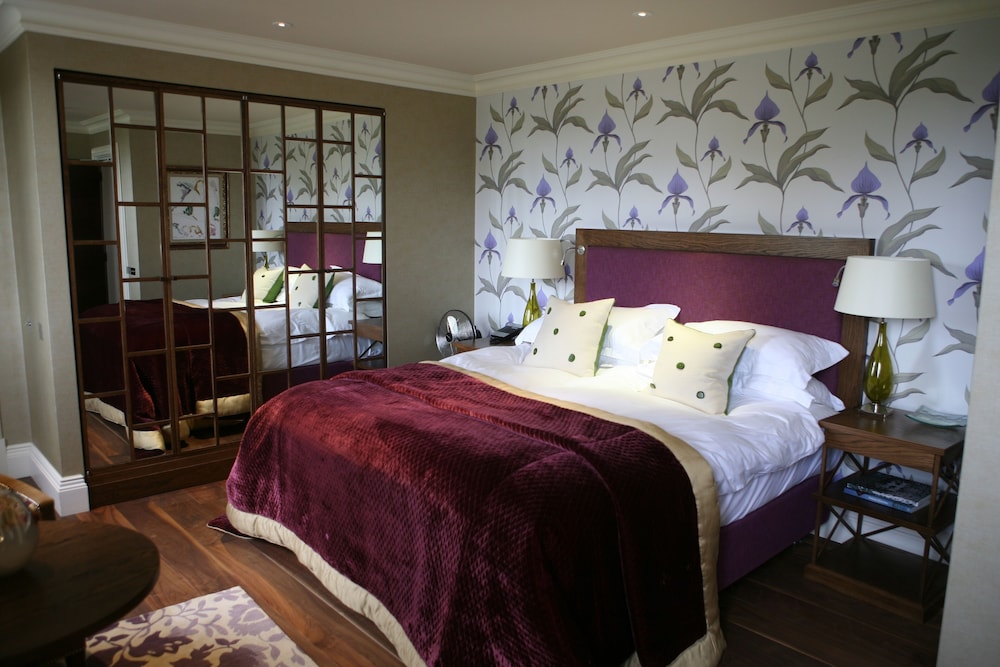 Roseate, Prime, Suite, King Bed
