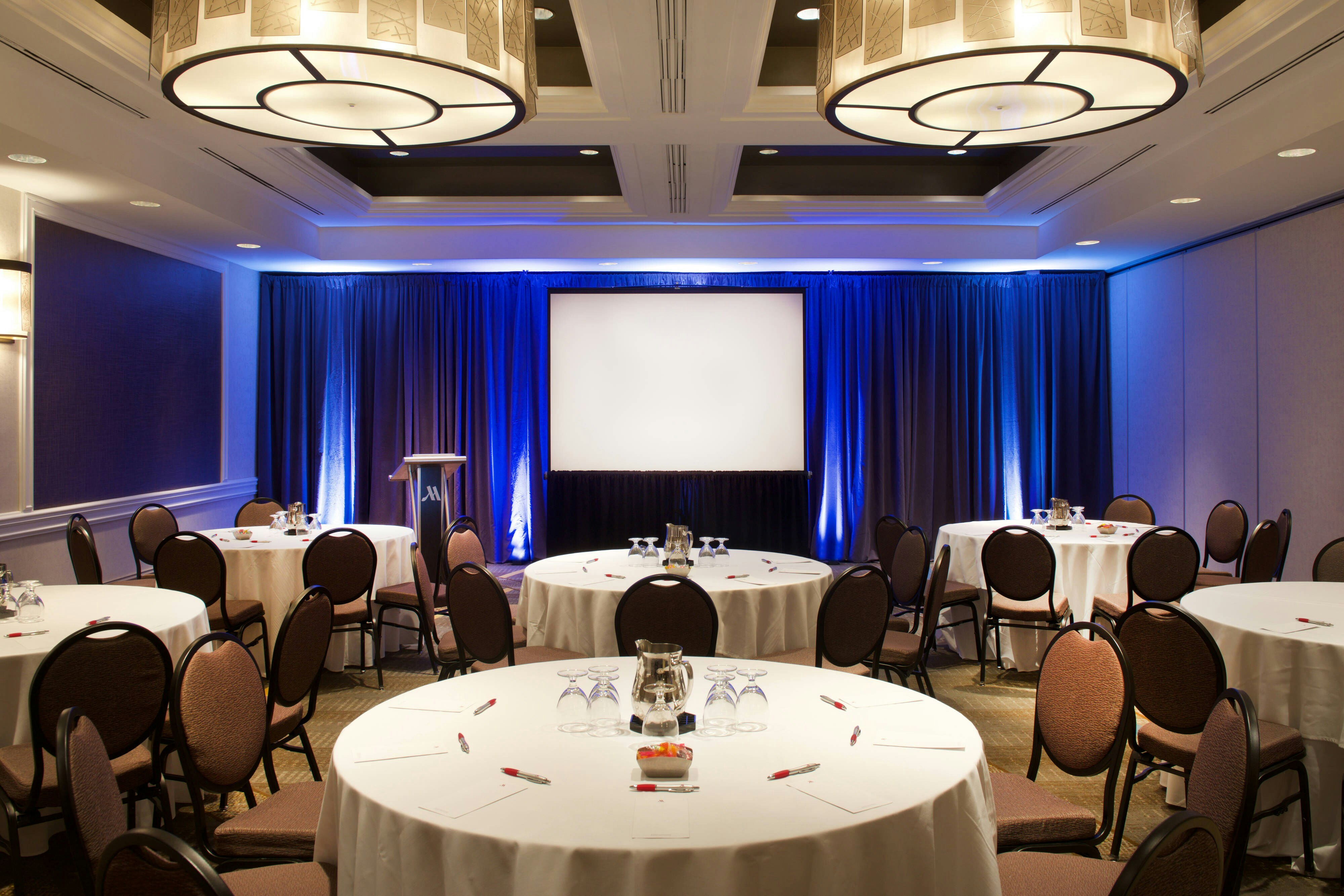 Fairfax Marriott at Fair Oaks 18/24