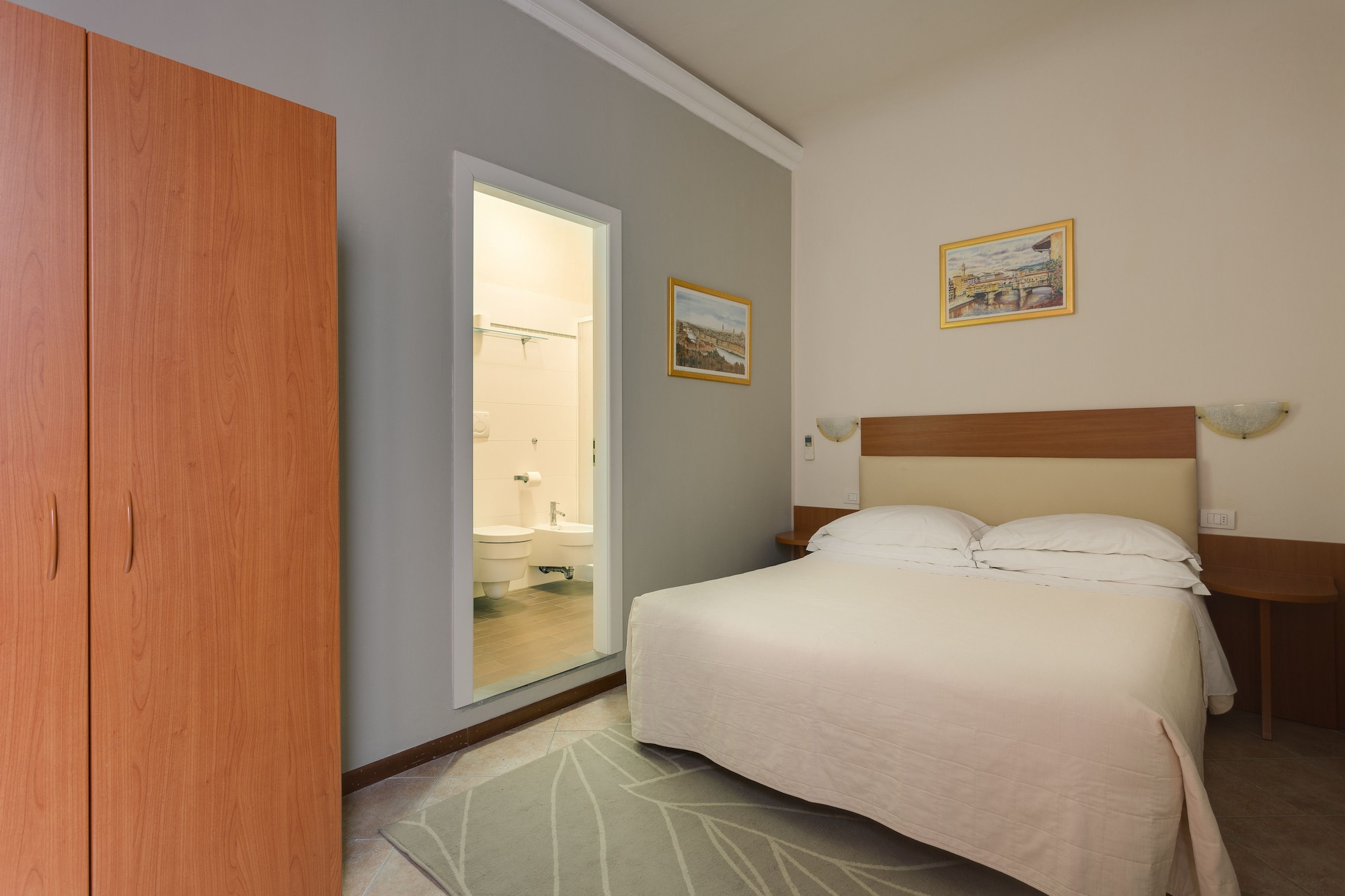 STANDARD, DOUBLE BED, PRIVATE BATHROOM