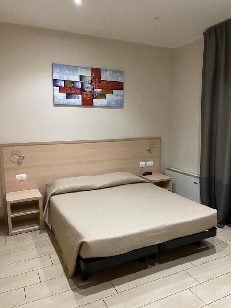 Hotel San Biagio 10/25