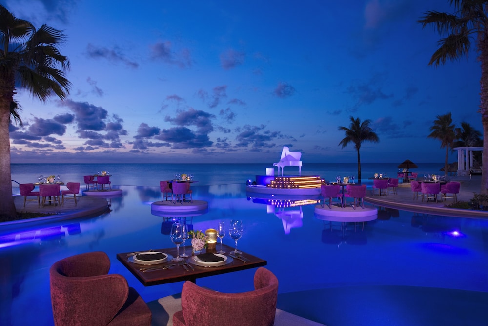 Secrets Riviera Cancun Resort & Spa 37/46