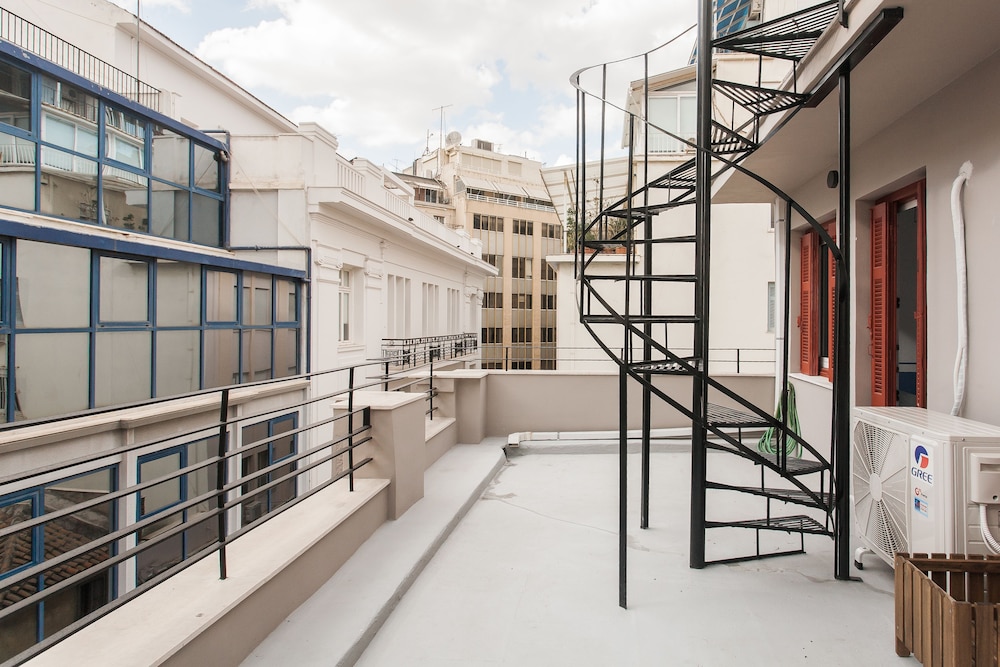 Karitsi Place 5/50