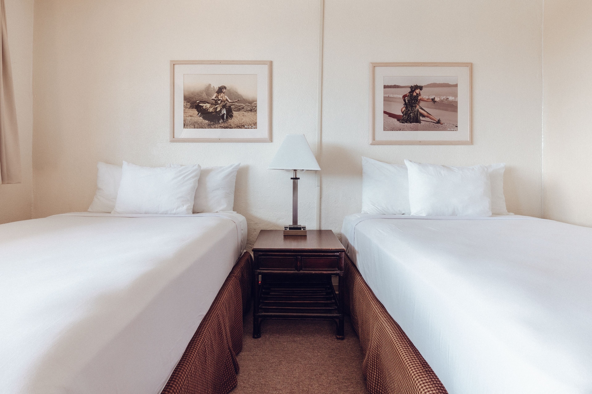 ROOM, 2 DOUBLE BEDS, POOL SIDE