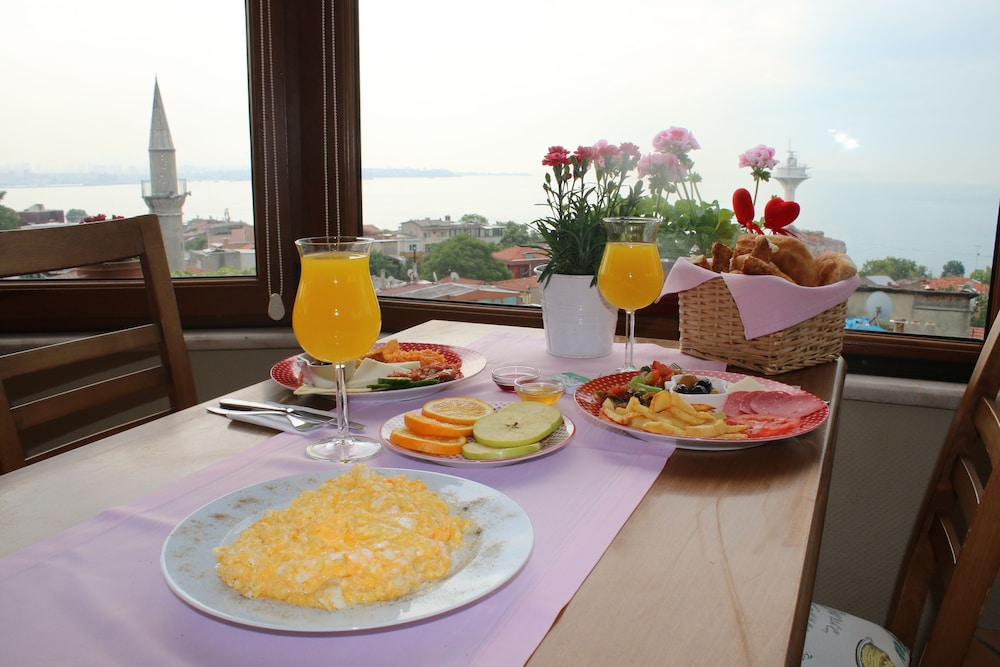 Emine Sultan Hotel 41/59