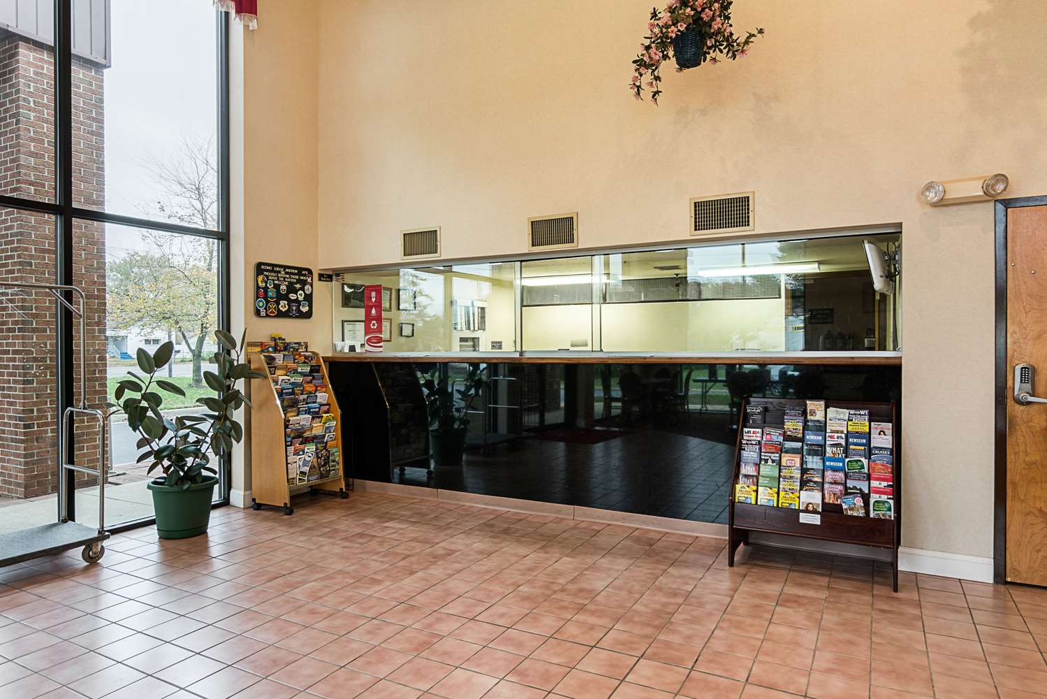 Econo Lodge Andrews Air Force Base 4/14