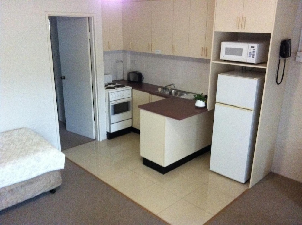MOLLYMOOK PARADISE HAVEN MOTEL 4/39
