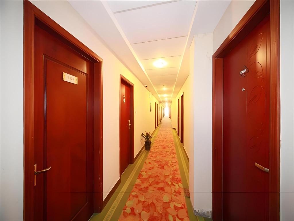 GreenTree Inn Shanghai Minhang Jiaoda Dongchuan Road Shell Hotel photo3