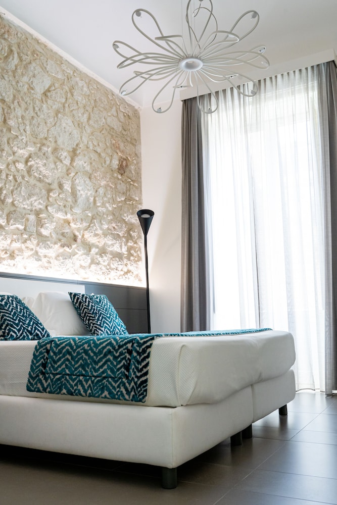 Caportigia Boutique Hotel 56/76