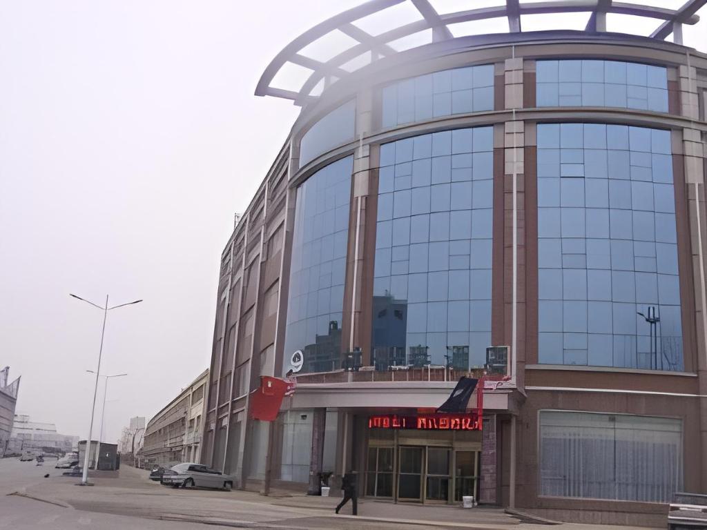 GreenTree Inn Heze CBD Railway Station Wanda Plaza Business Hotel in Heze