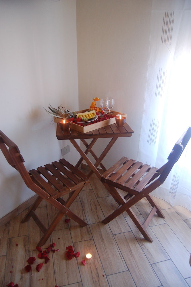Antadia B&B 5/63