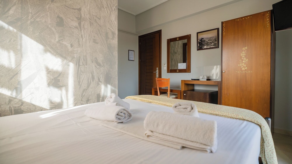 Toti Boutique Rooms 36/55