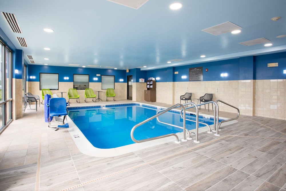 Hampton Inn Elkins 2/44