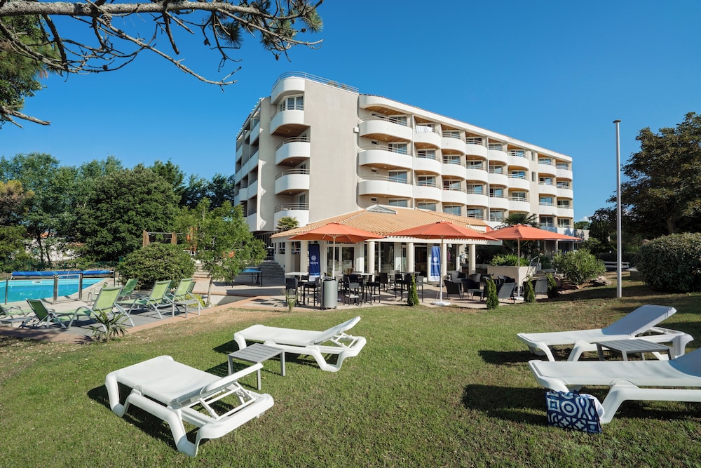 Hotel Valdys Thalasso & Spa - les Pins 44/50
