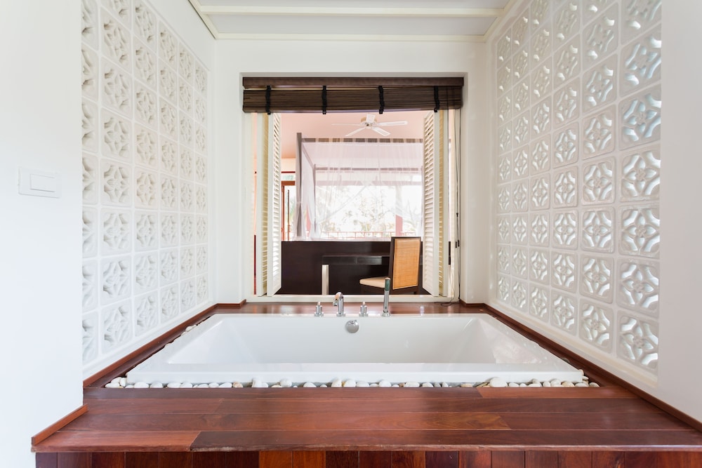 Amatapura Beach Villa 12 30/57