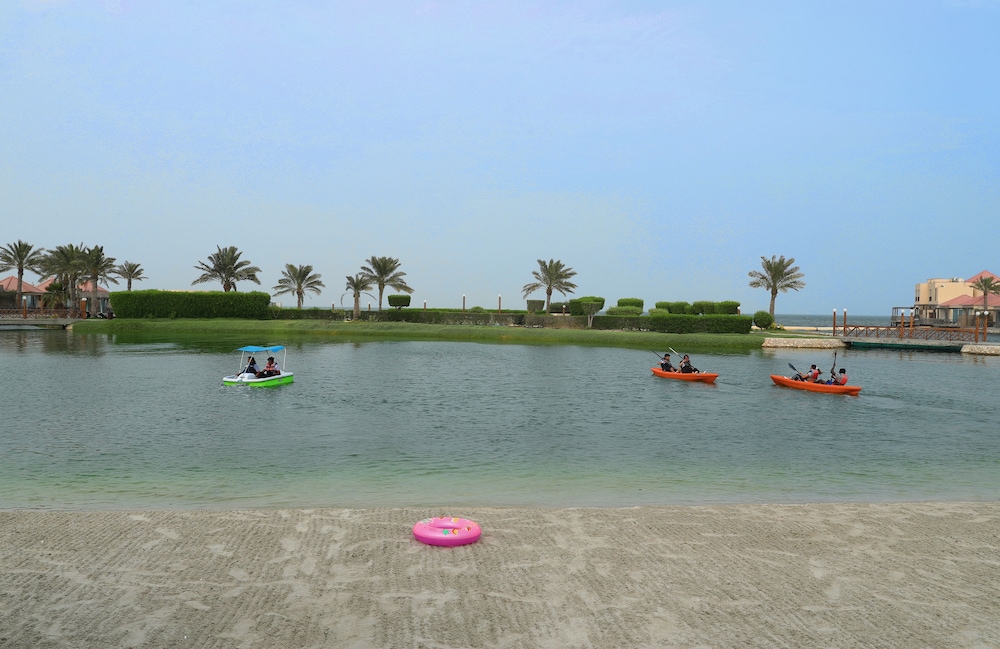 Al Bander Hotel & Resort 39/50